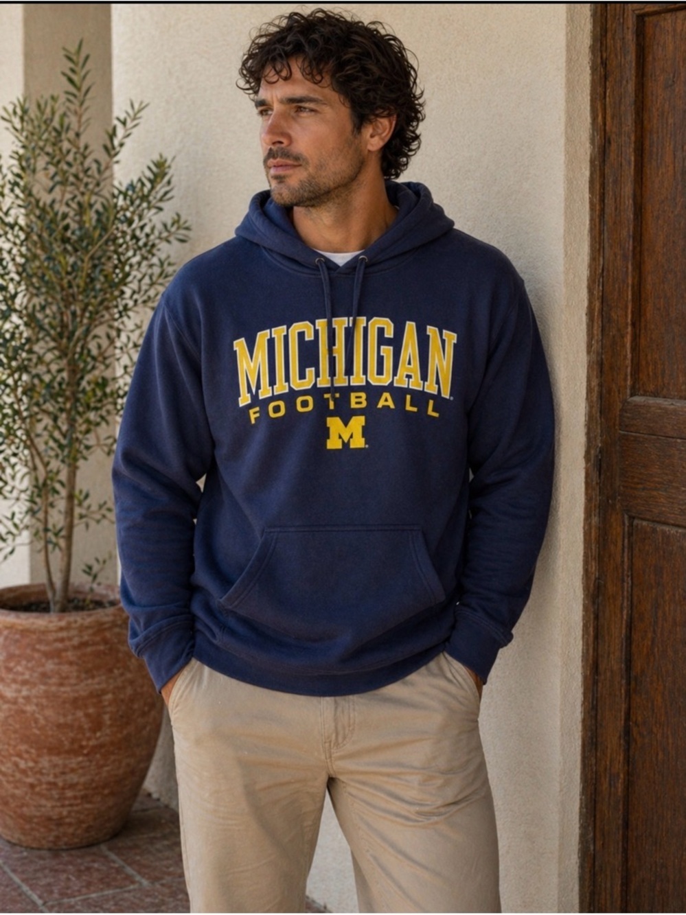 Fanatics Blue Michigan Sweatshirt Classic Collegiate Style